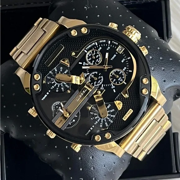 💰SOLD - DZ7333 - Diesel Men’s Mr. Daddy 2.0 Gold-Tone Chronograph Watch - Picture 11 of 13